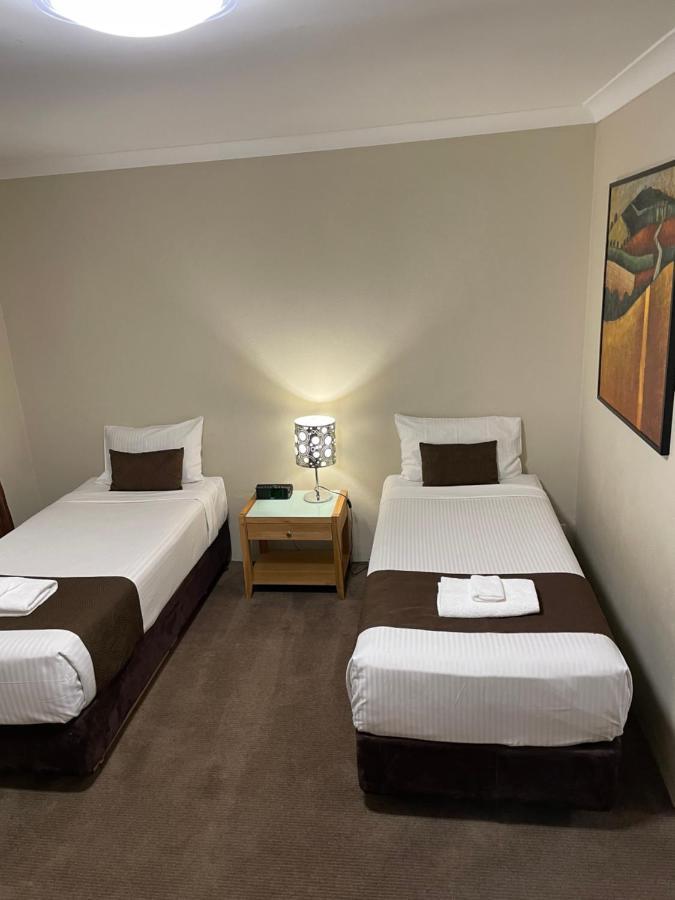 Noah'S Mid City Motor Inn Масуэллбрук Экстерьер фото