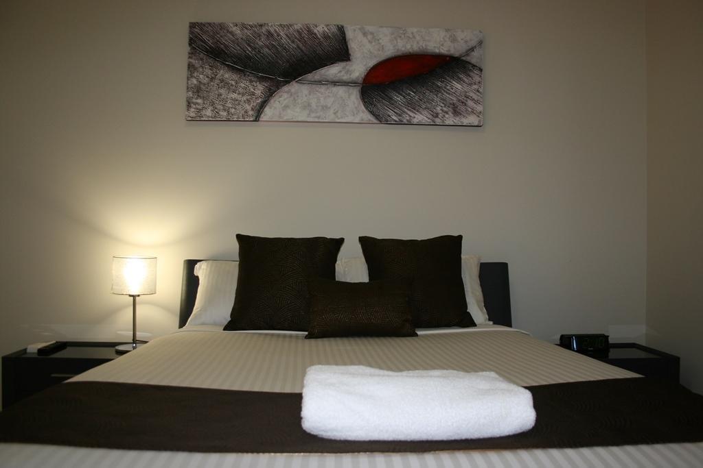 Noah'S Mid City Motor Inn Масуэллбрук Номер фото