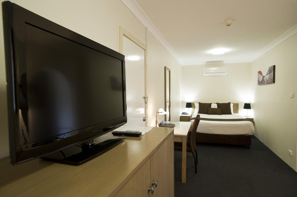 Noah'S Mid City Motor Inn Масуэллбрук Номер фото